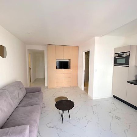 Joli Studio - Studio Neuf Terrasse Clim Wi-Fi 2 Min. Des Plages Antibes Luaran gambar