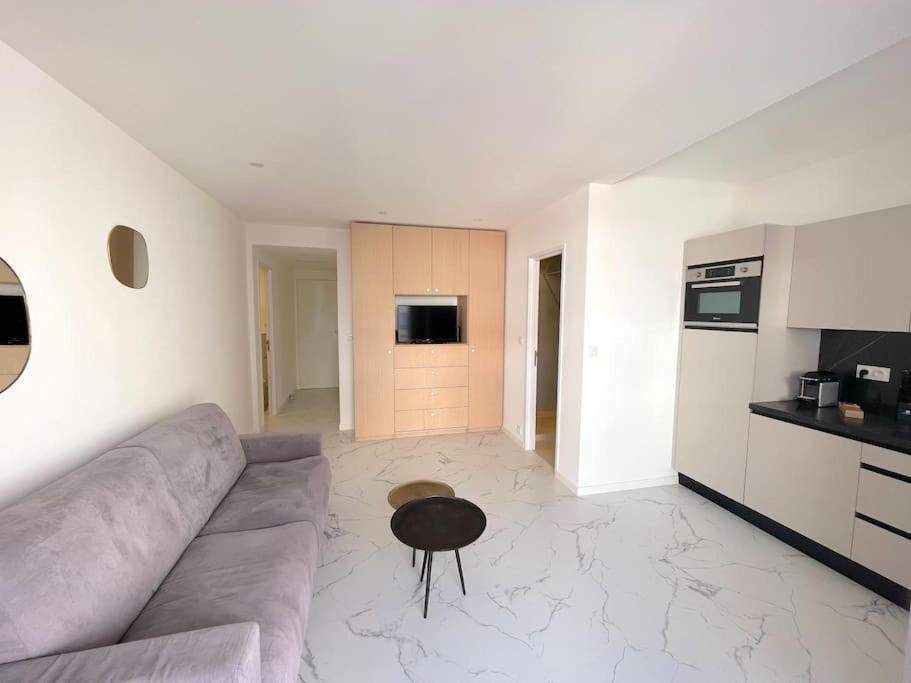 Joli Studio - Studio Neuf Terrasse Clim Wi-Fi 2 Min. Des Plages Antibes Luaran gambar